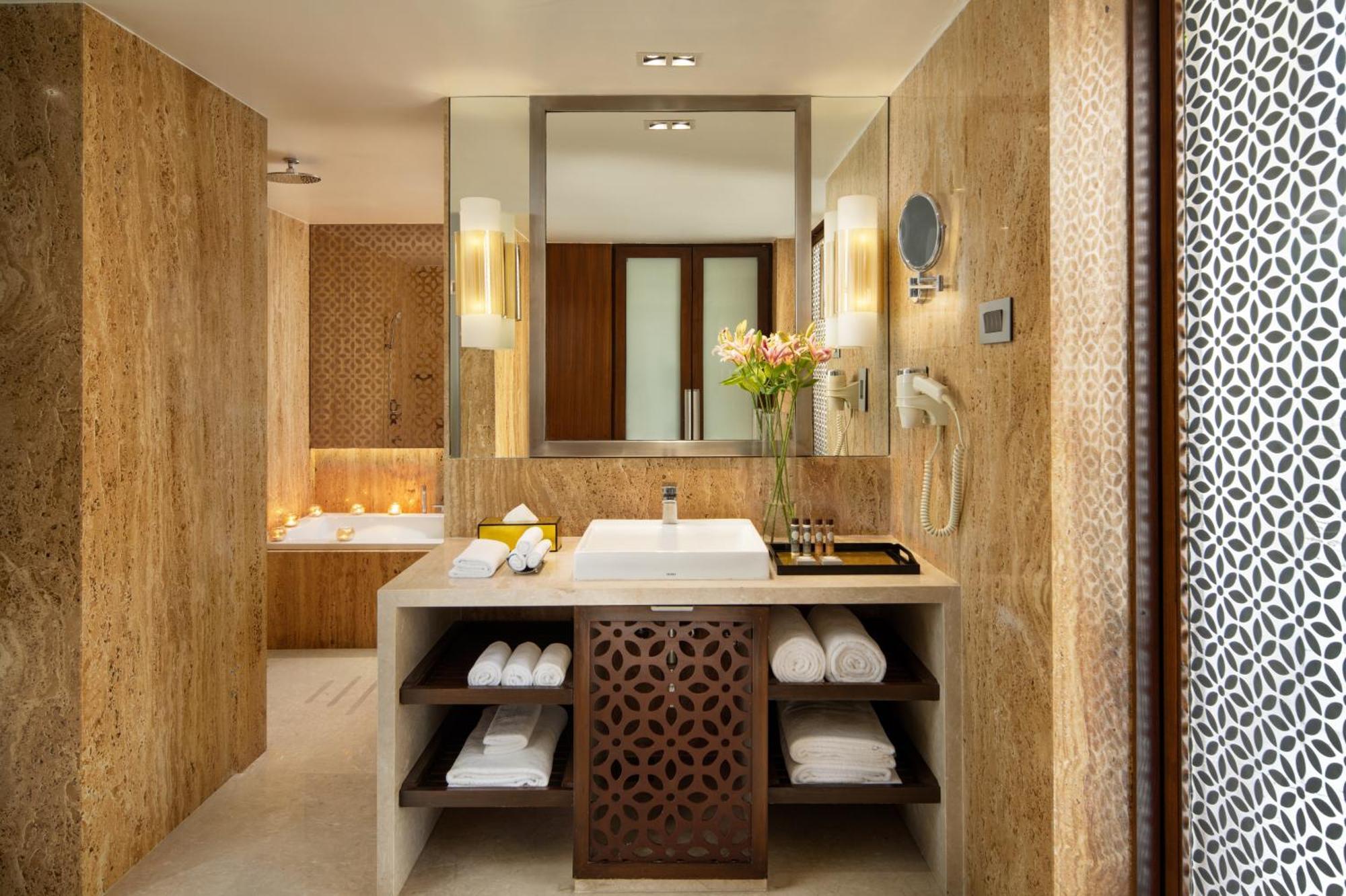 Wow Crest, Indore - Ihcl Seleqtions 외부 사진